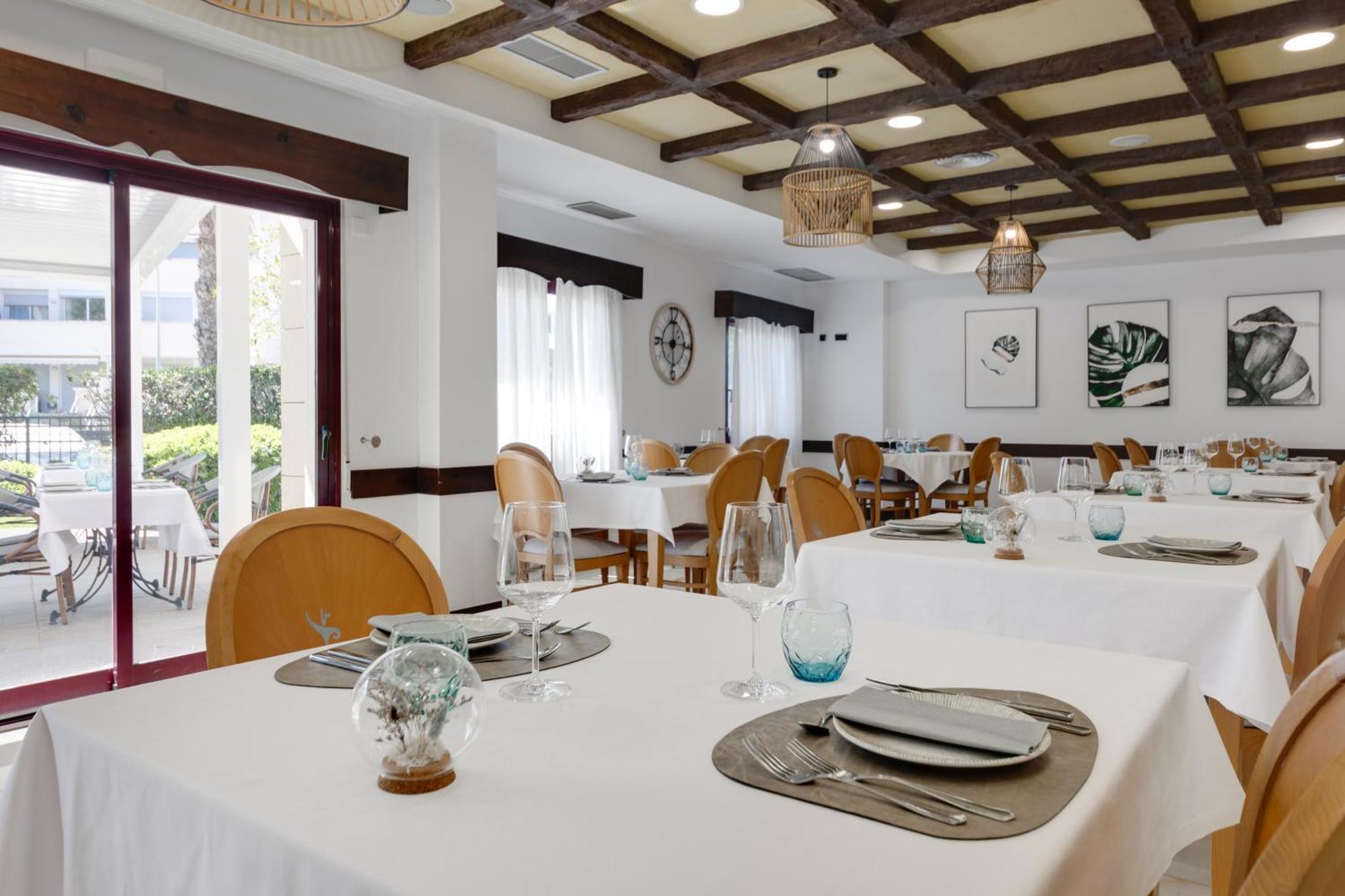Daniya Denia Spa & Business 4* Екстериор снимка
