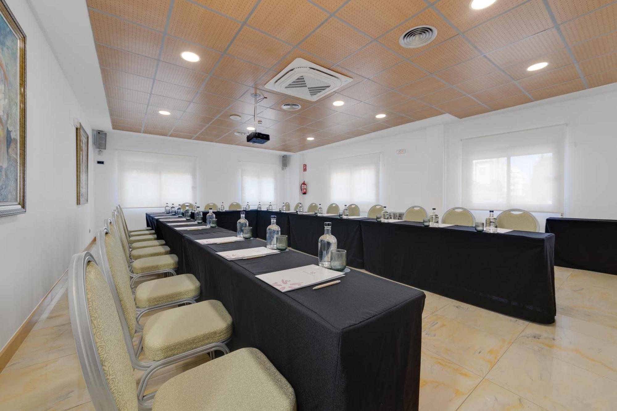 Daniya Denia Spa & Business 4* Екстериор снимка