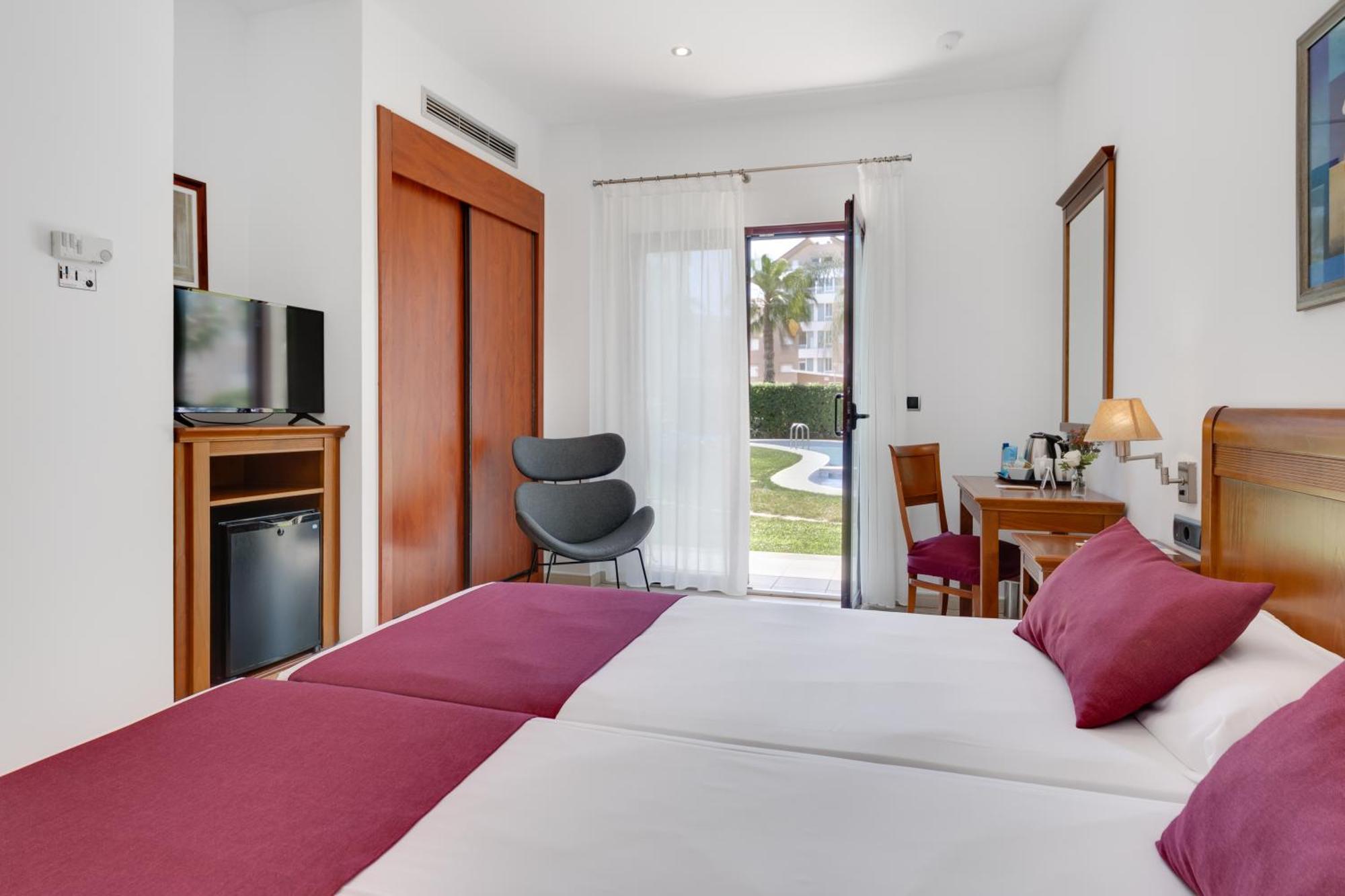 Daniya Denia Spa & Business 4* Екстериор снимка
